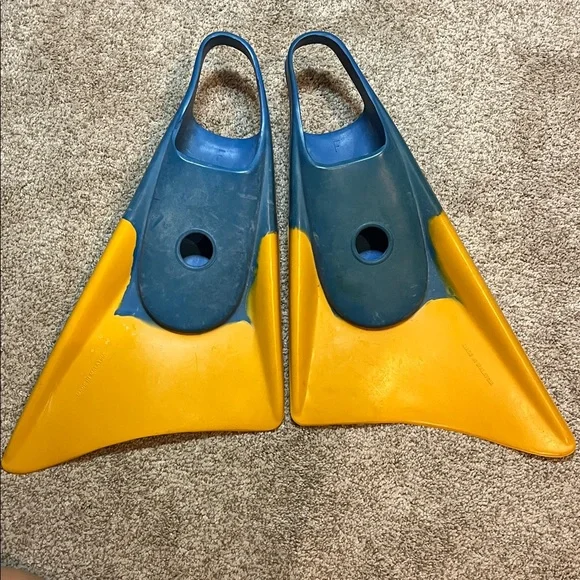 Churchill Makapuu Floating Fins - Picture 8 of 13